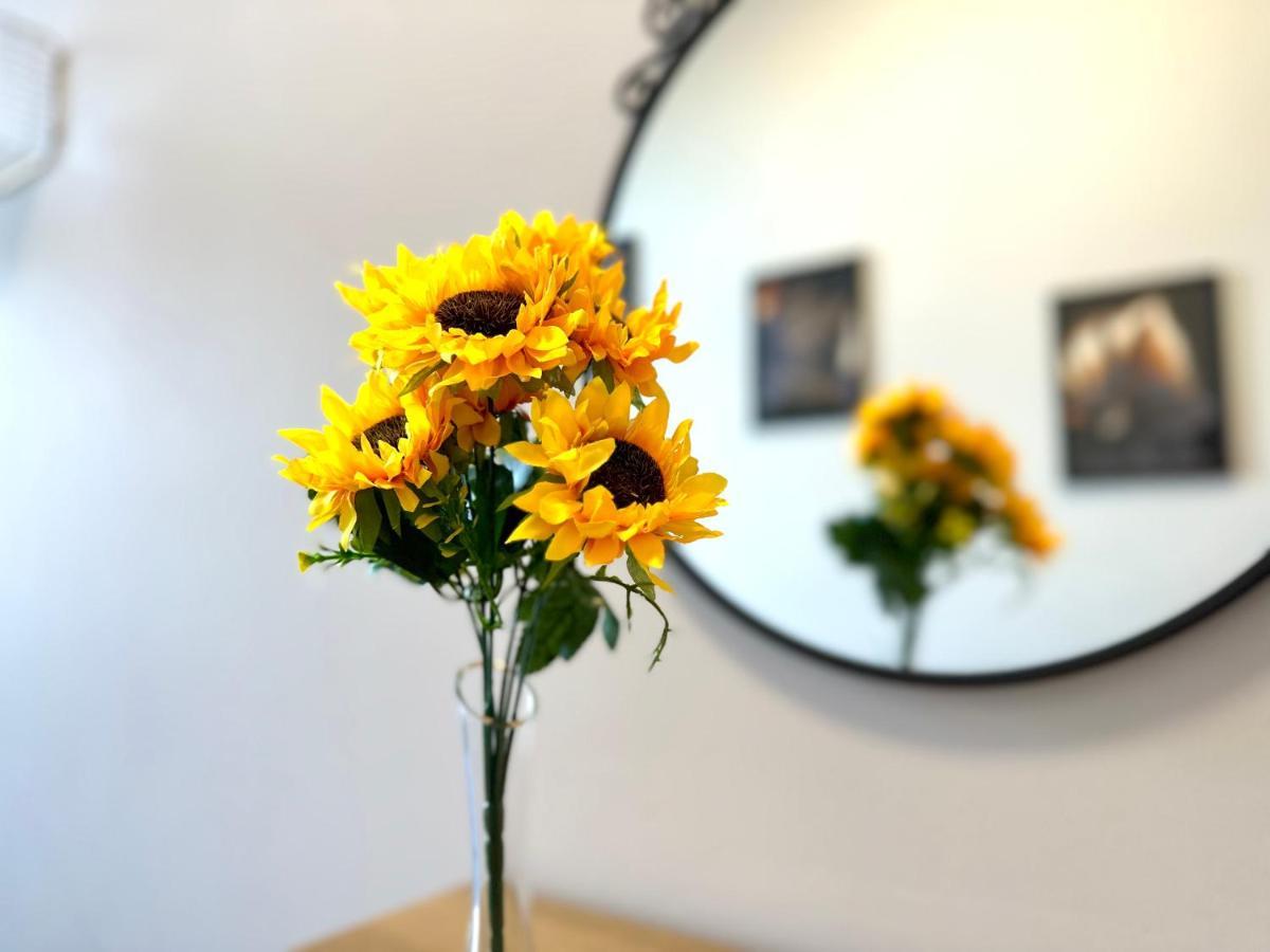 Mmrent Sunflower Room Gdansk Exterior photo